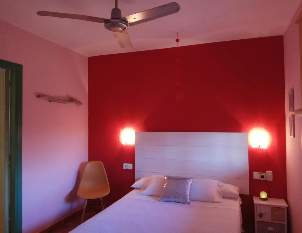 Casablanca El Petit Hotel Делтебре Екстериор снимка